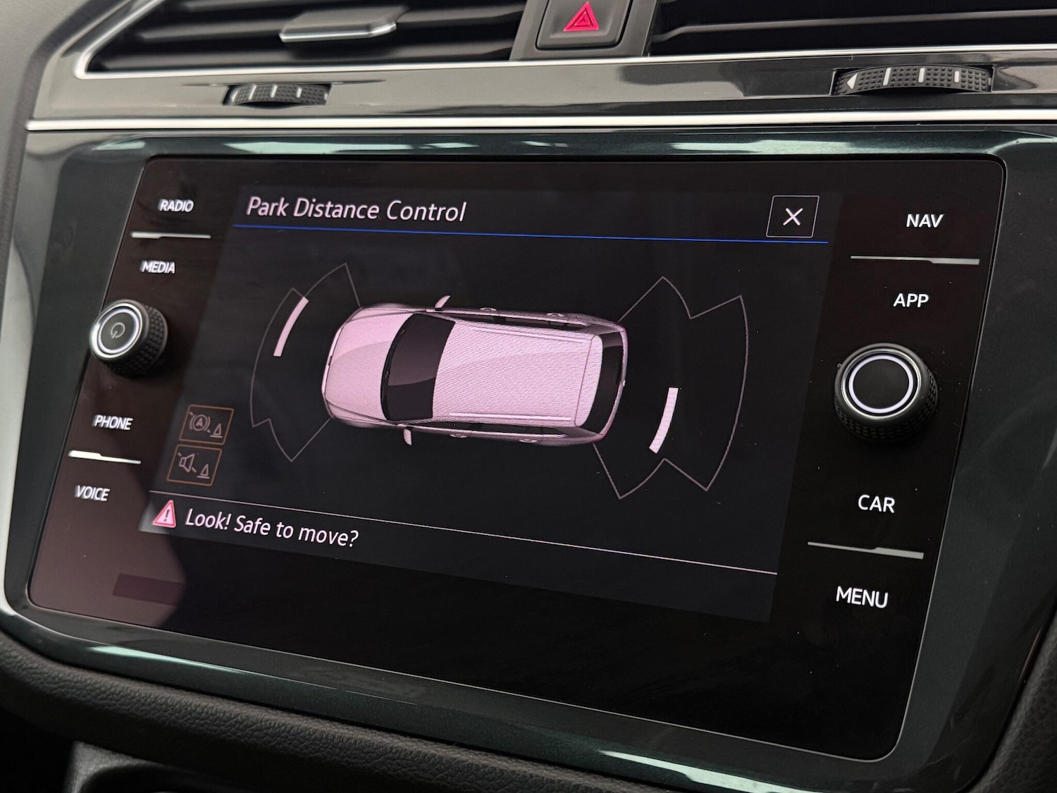 Used Volkswagen Tiguan 2020 for sale - 77217136: Photo 32