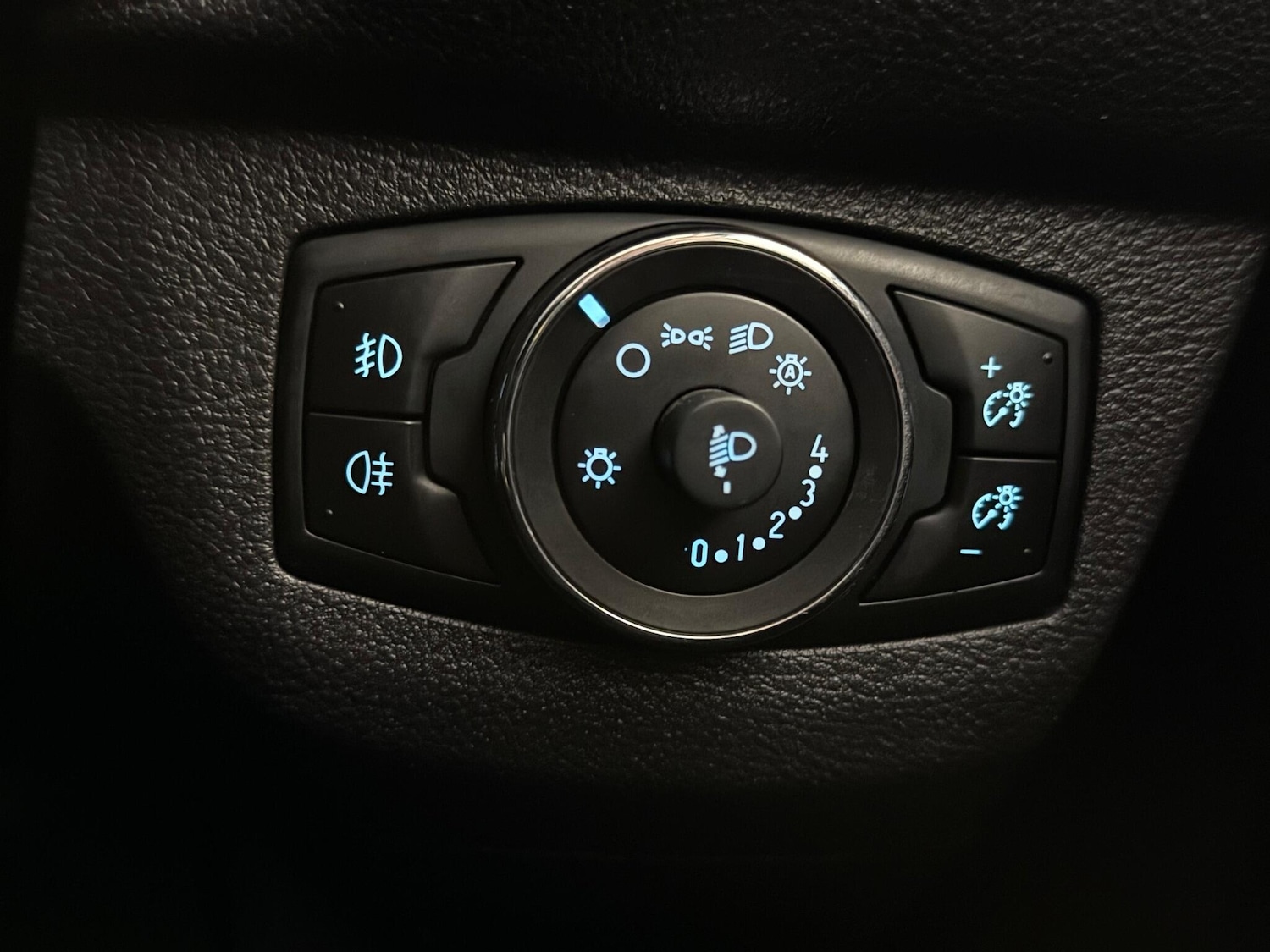 Used Ford Transit Courier 2020 for sale - 76714313: Photo 23