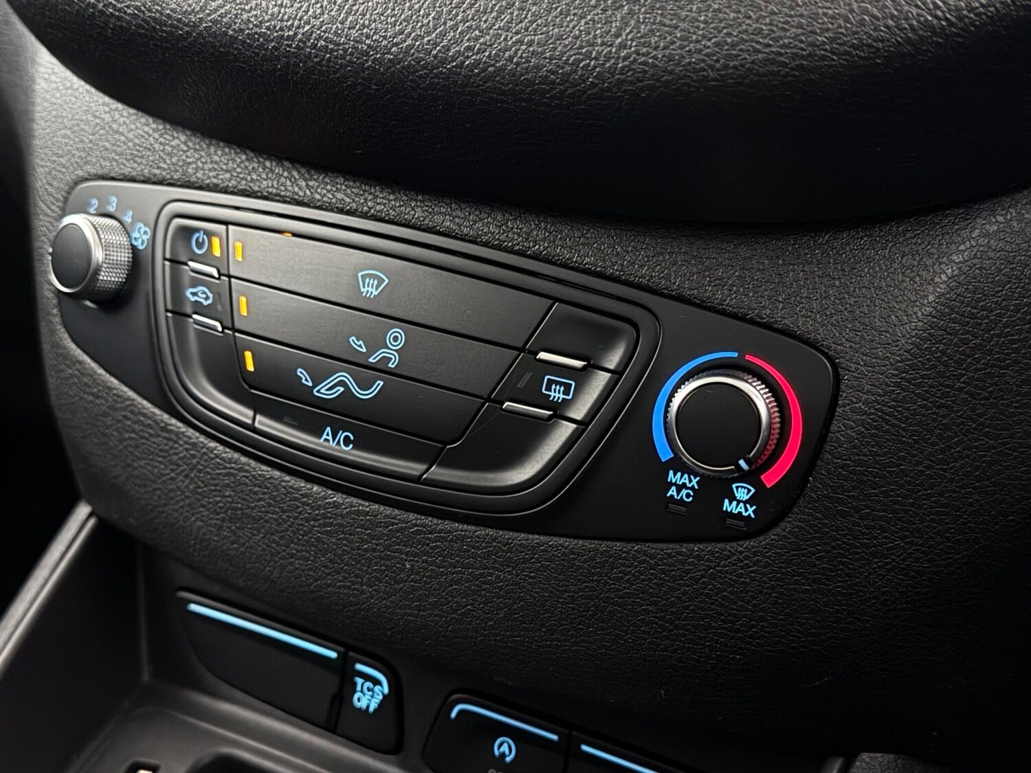 Used Ford Transit Courier 2020 for sale - 76714313: Photo 37