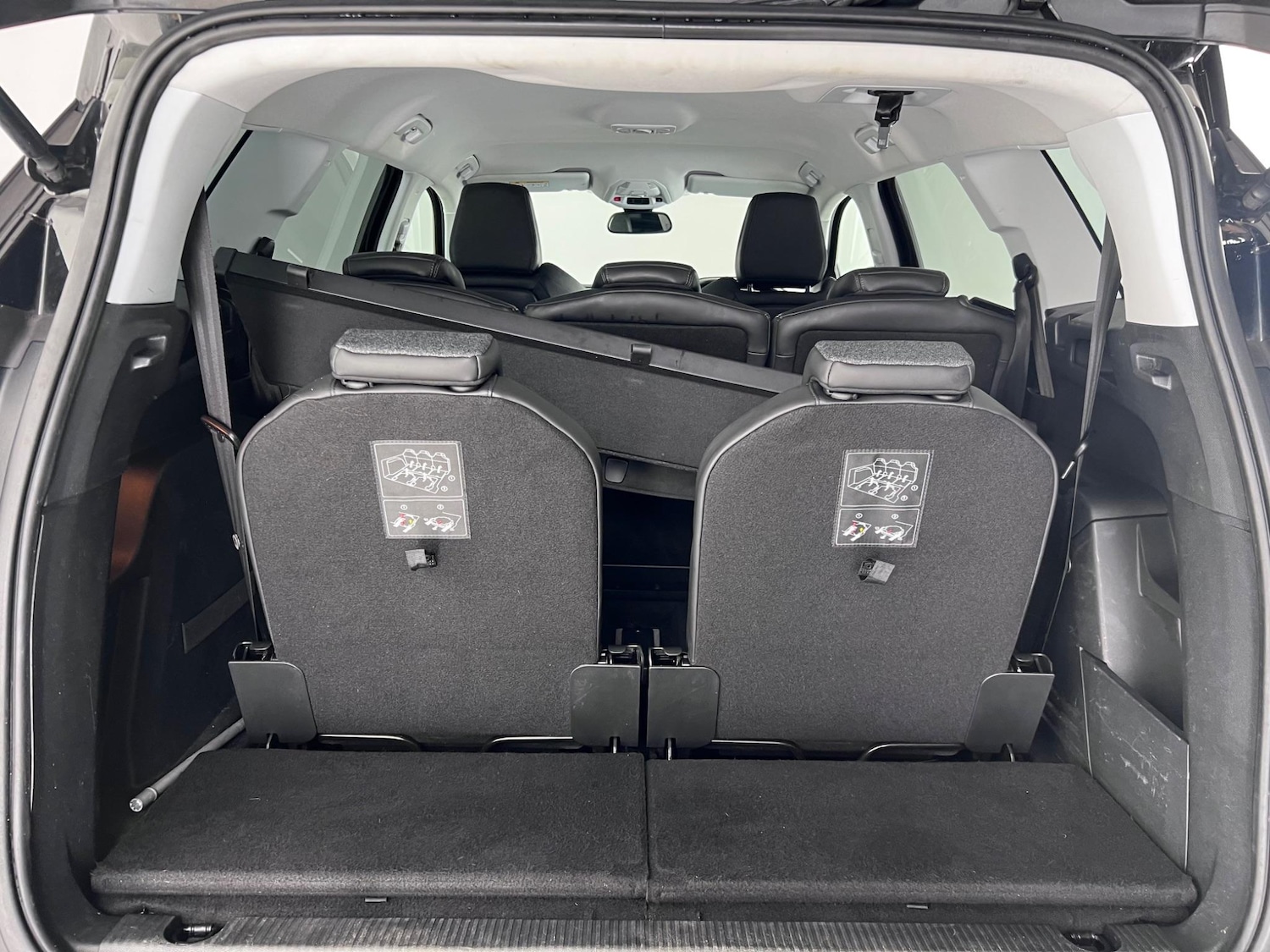 Used Peugeot 5008 2018 for sale - 76702235: Photo 12