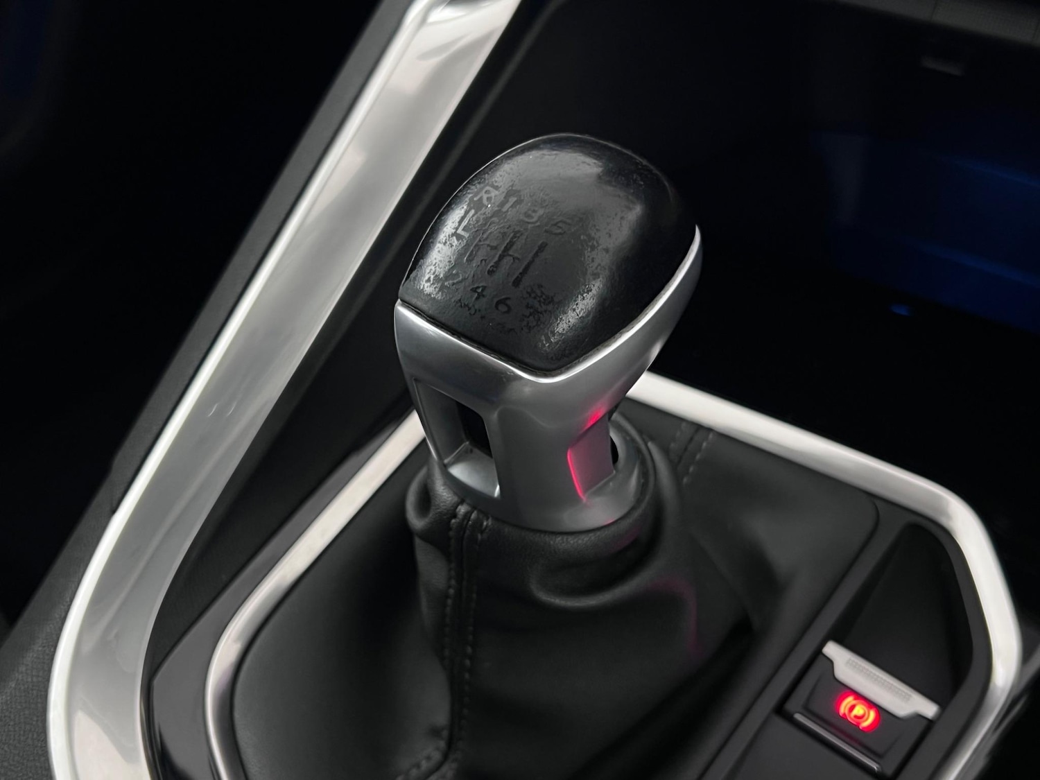 Used Peugeot 5008 2018 for sale - 76702235: Photo 40