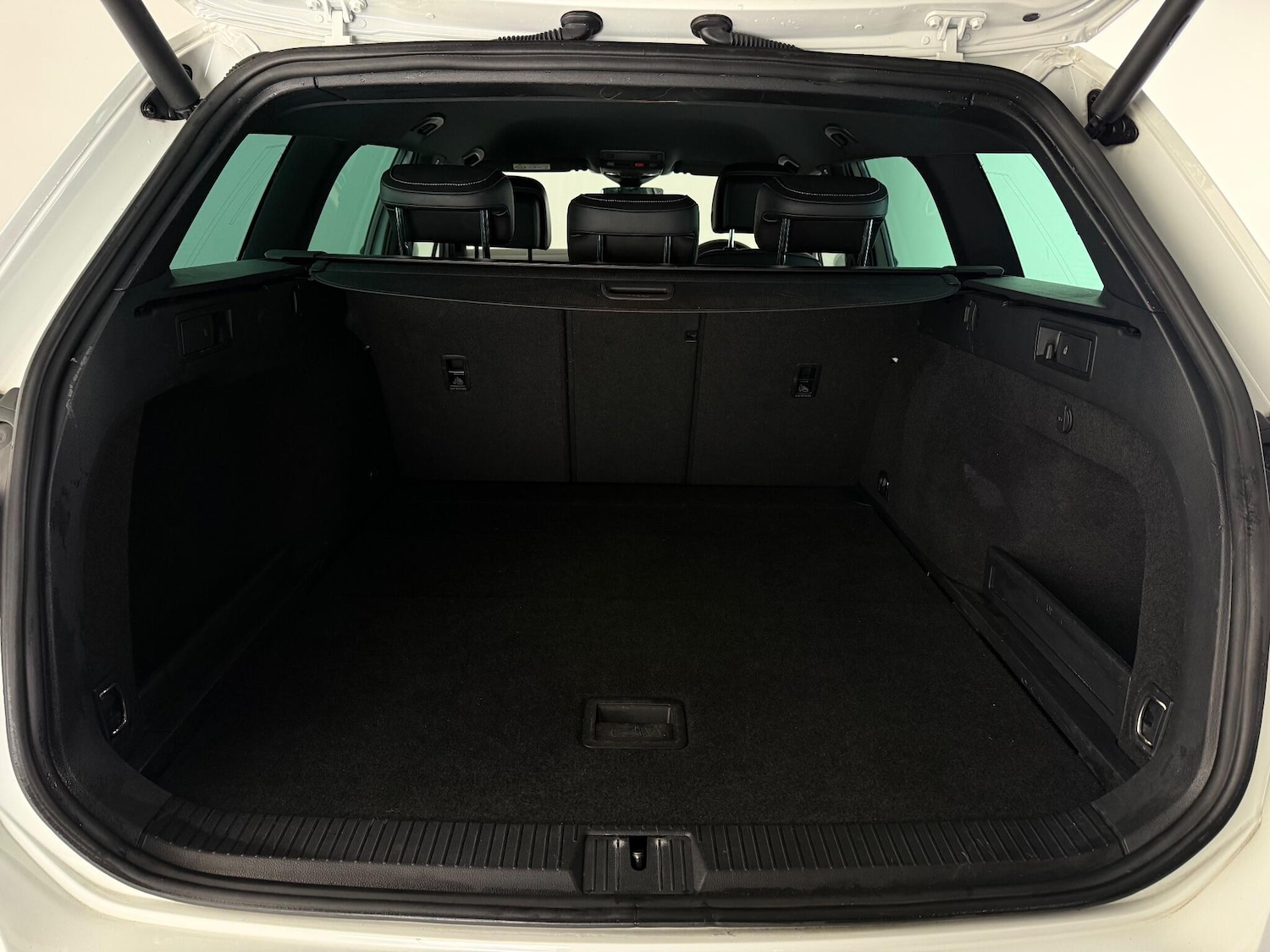 Used Volkswagen Passat 2021 for sale - 77260208: Photo 10