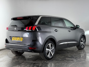 Used Peugeot 5008 2023 for sale - 77684433: Photo