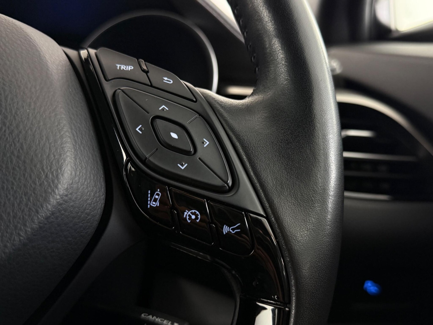 Used Toyota C-HR 2020 for sale - 77626404: Photo 20