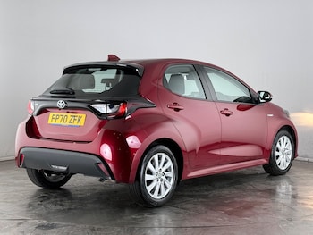 Used Toyota Yaris 2021 for sale - 77538697: Photo