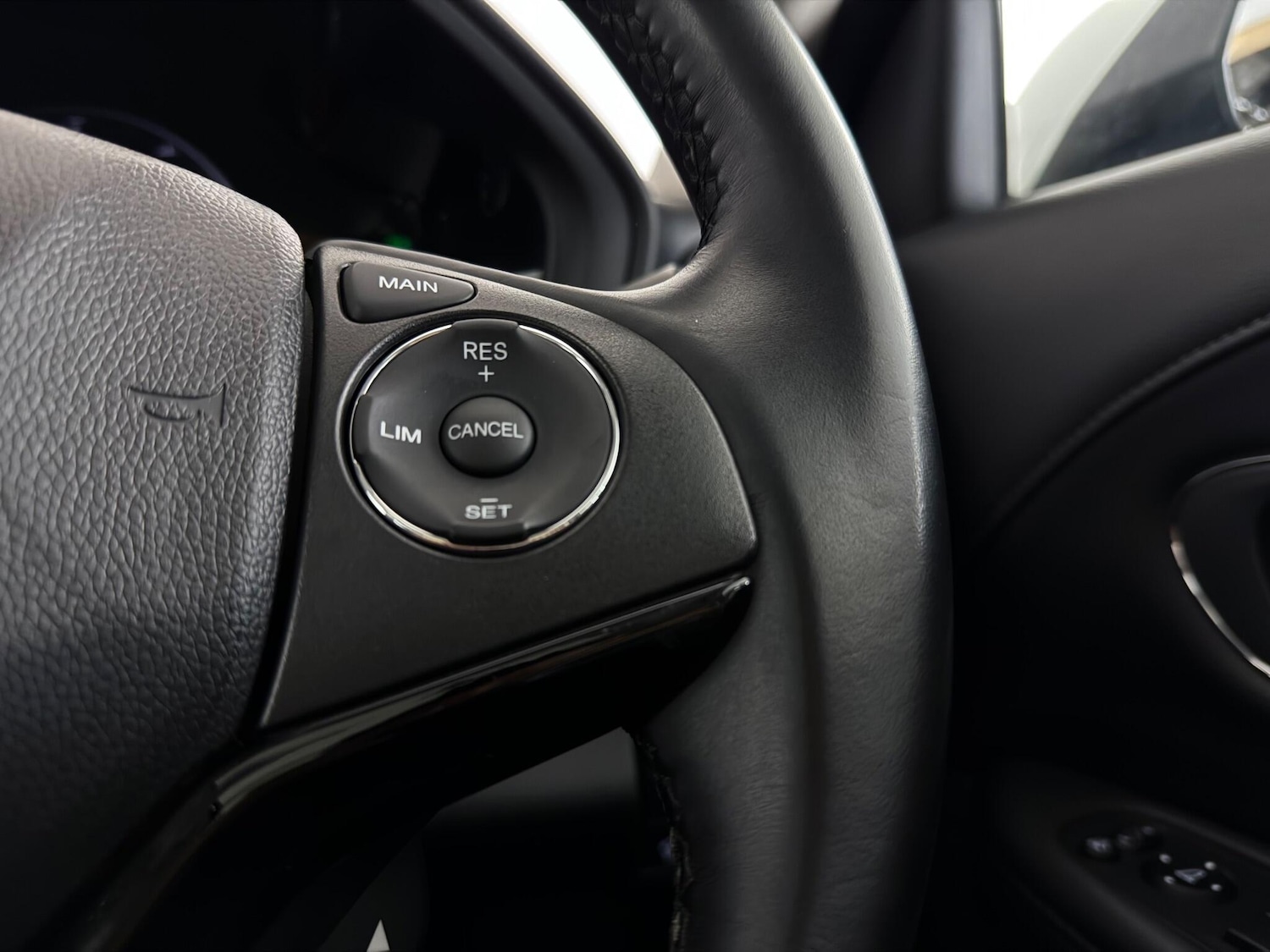 Used Honda HR-V 2017 for sale - 77217448: Photo 20