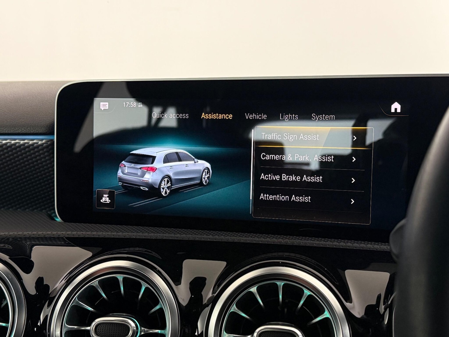 Used Mercedes-Benz A-Class 2018 for sale - 77180898: Photo 32