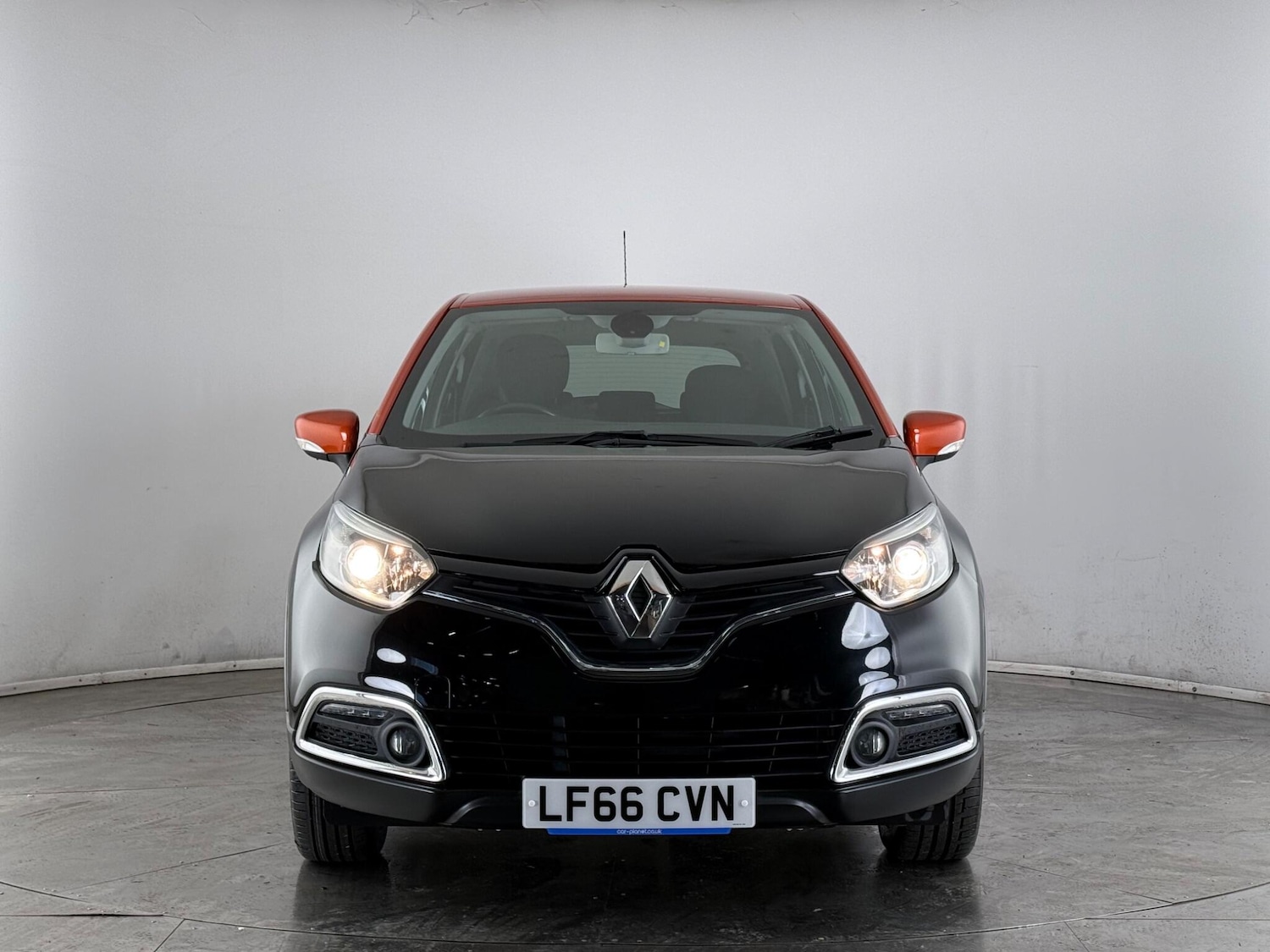 Used Renault Captur 2016 for sale - 77659183: Photo 5