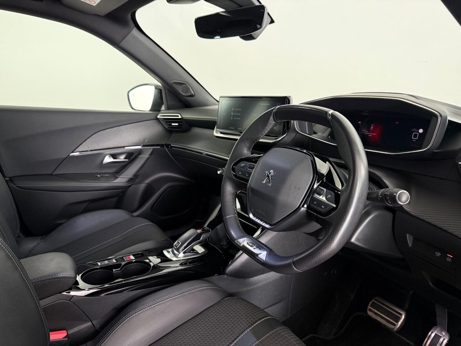 Used Peugeot 2008 2021 for sale - 77259615: Photo 11