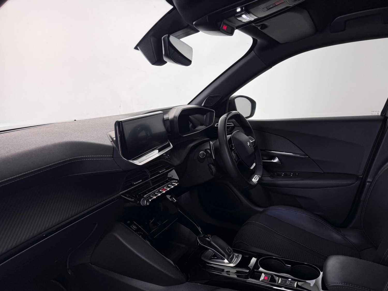 Used Peugeot 2008 2021 for sale - 77259615: Photo 13