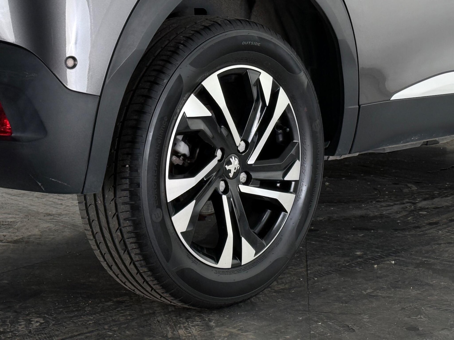 Used Peugeot 2008 2021 for sale - 77259615: Photo 9