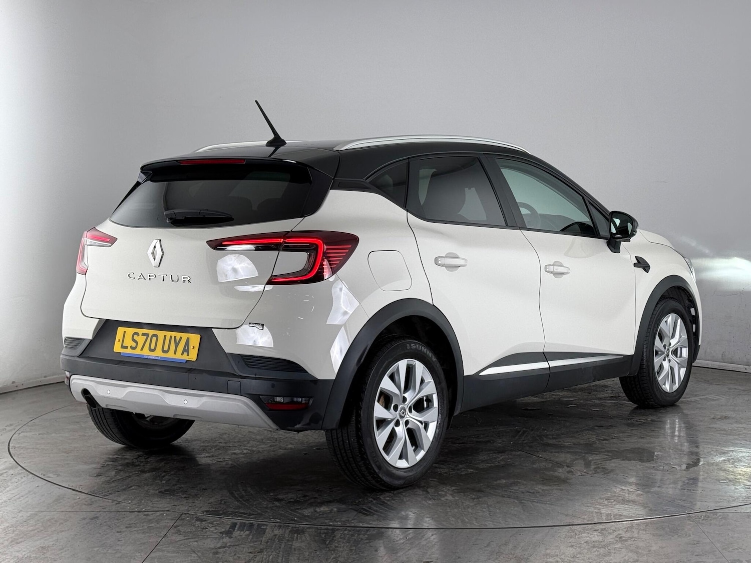 Used Renault Captur 2020 for sale - 77260094: Photo 6