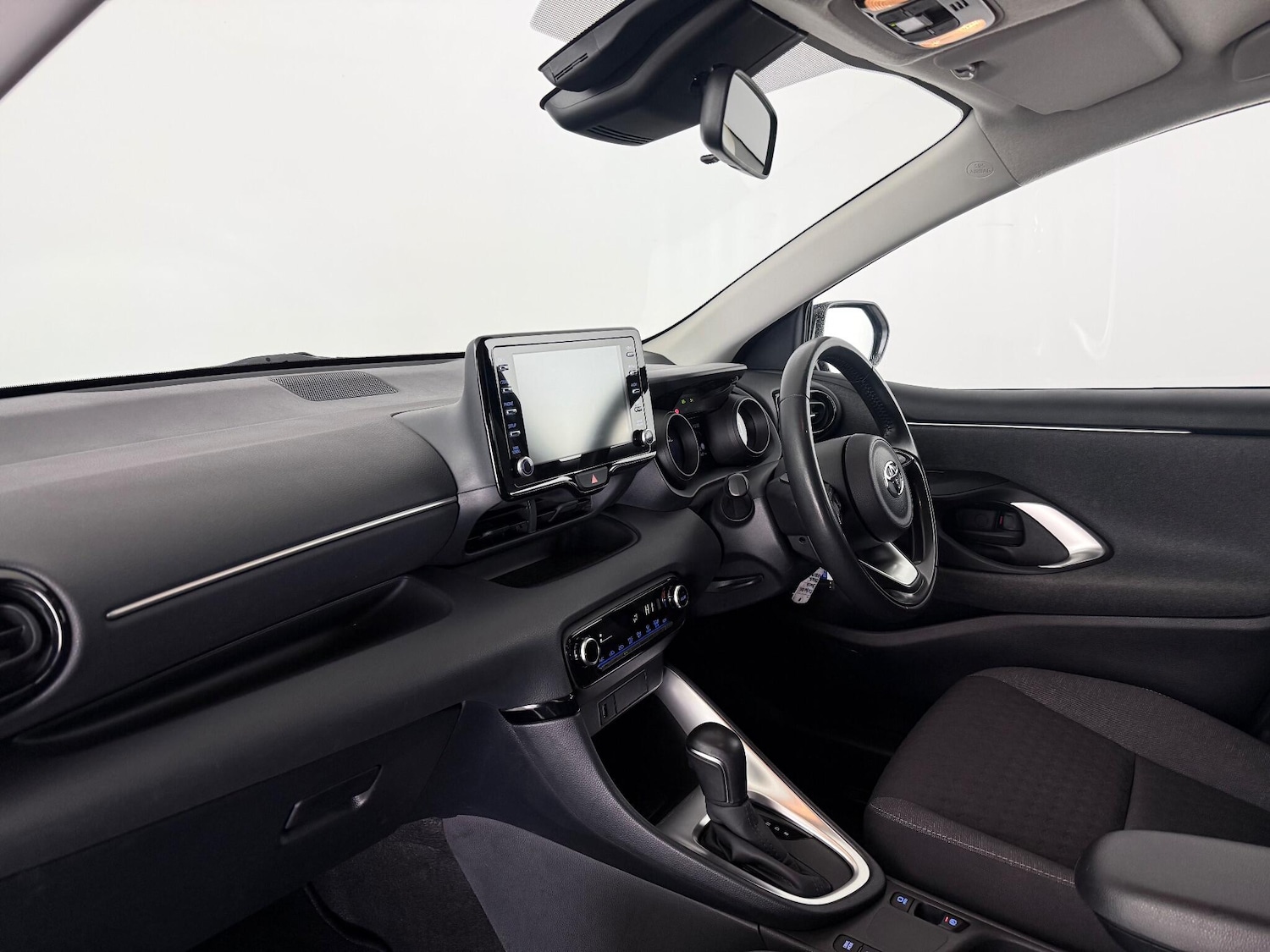 Used Toyota Yaris 2021 for sale - 76468409: Photo 16