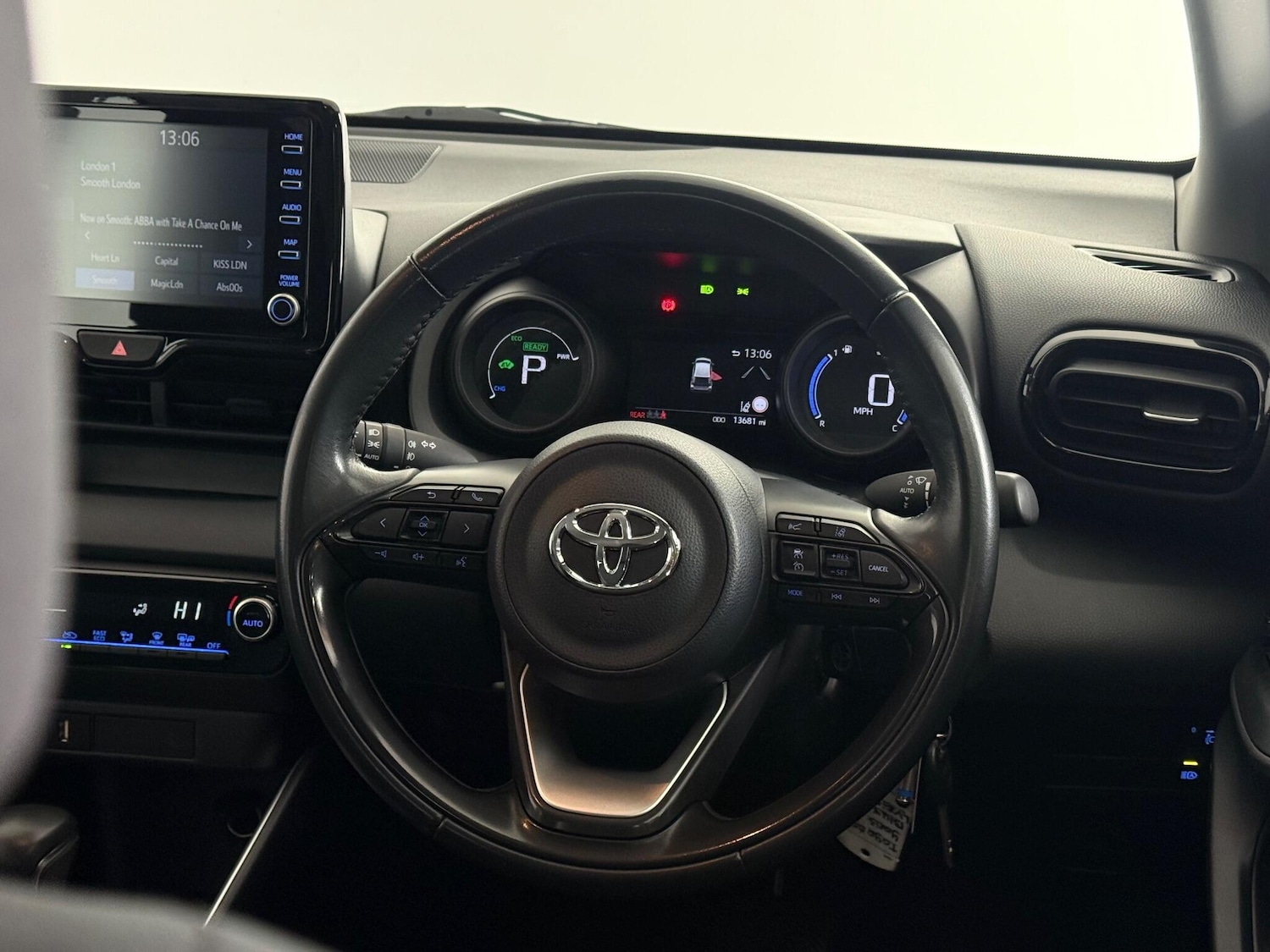 Used Toyota Yaris 2021 for sale - 76468409: Photo 22