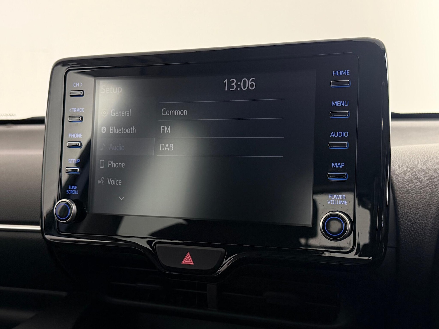 Used Toyota Yaris 2021 for sale - 76468409: Photo 29