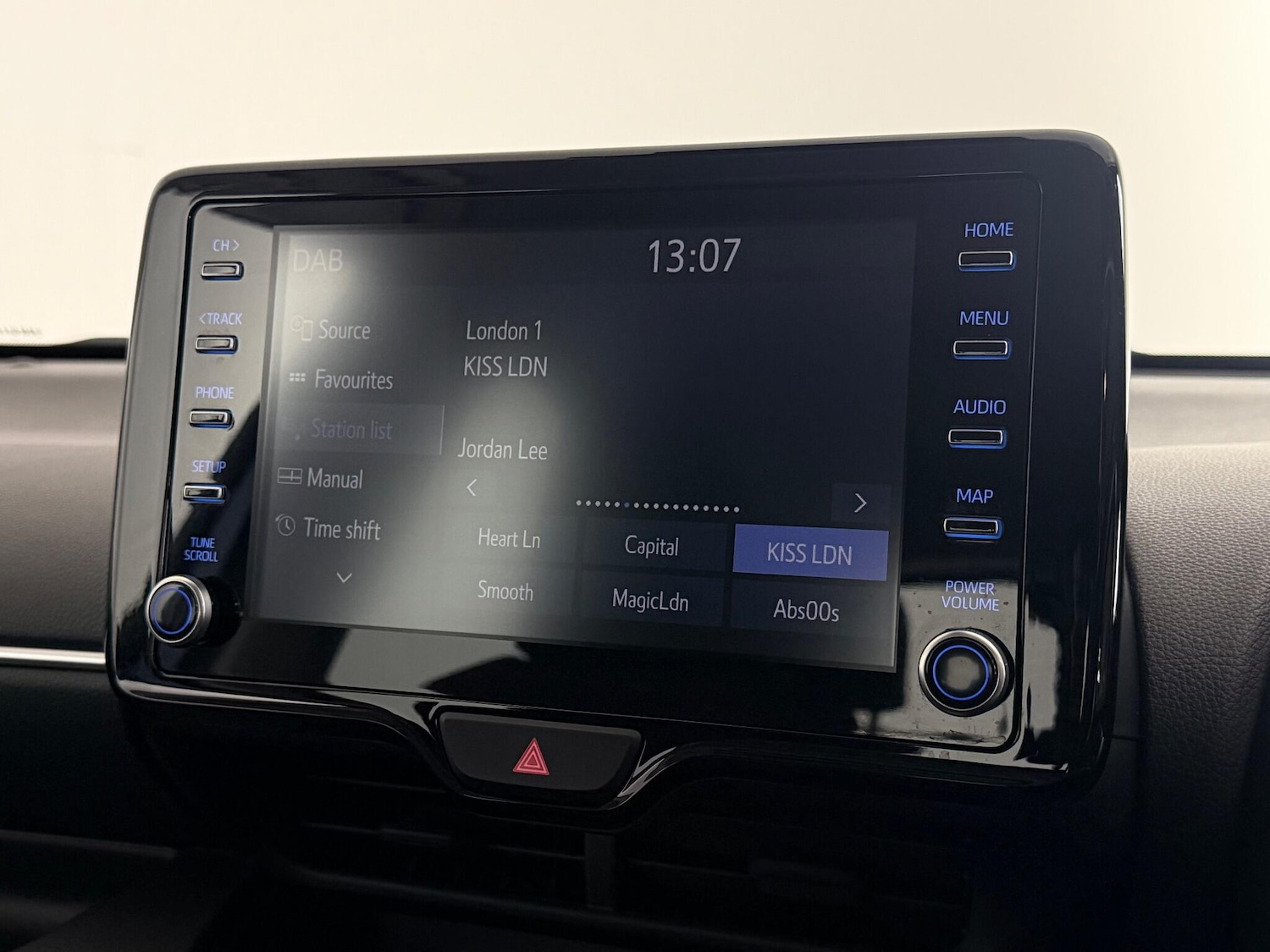 Used Toyota Yaris 2021 for sale - 76468409: Photo 32