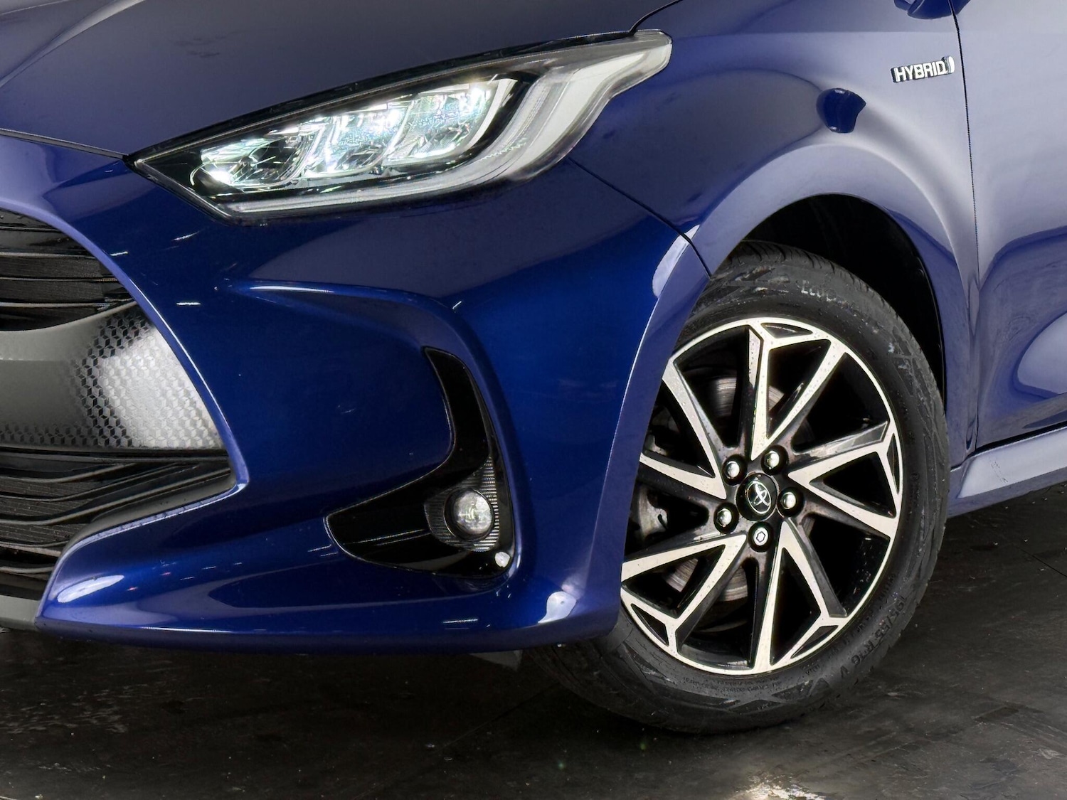 Used Toyota Yaris 2021 for sale - 76468409: Photo 42