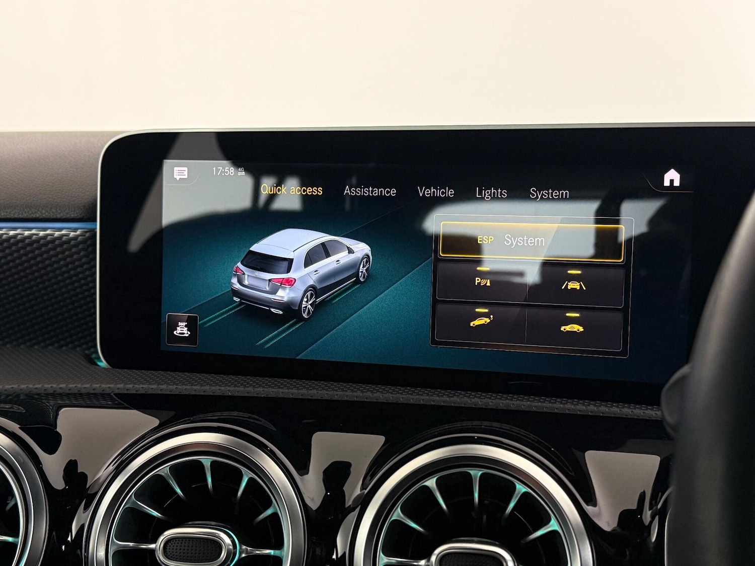 Used Mercedes-Benz A-Class 2018 for sale - 77246408: Photo 28