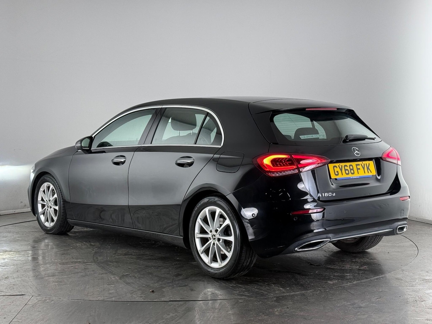 Used Mercedes-Benz A-Class 2018 for sale - 77246408: Photo 4