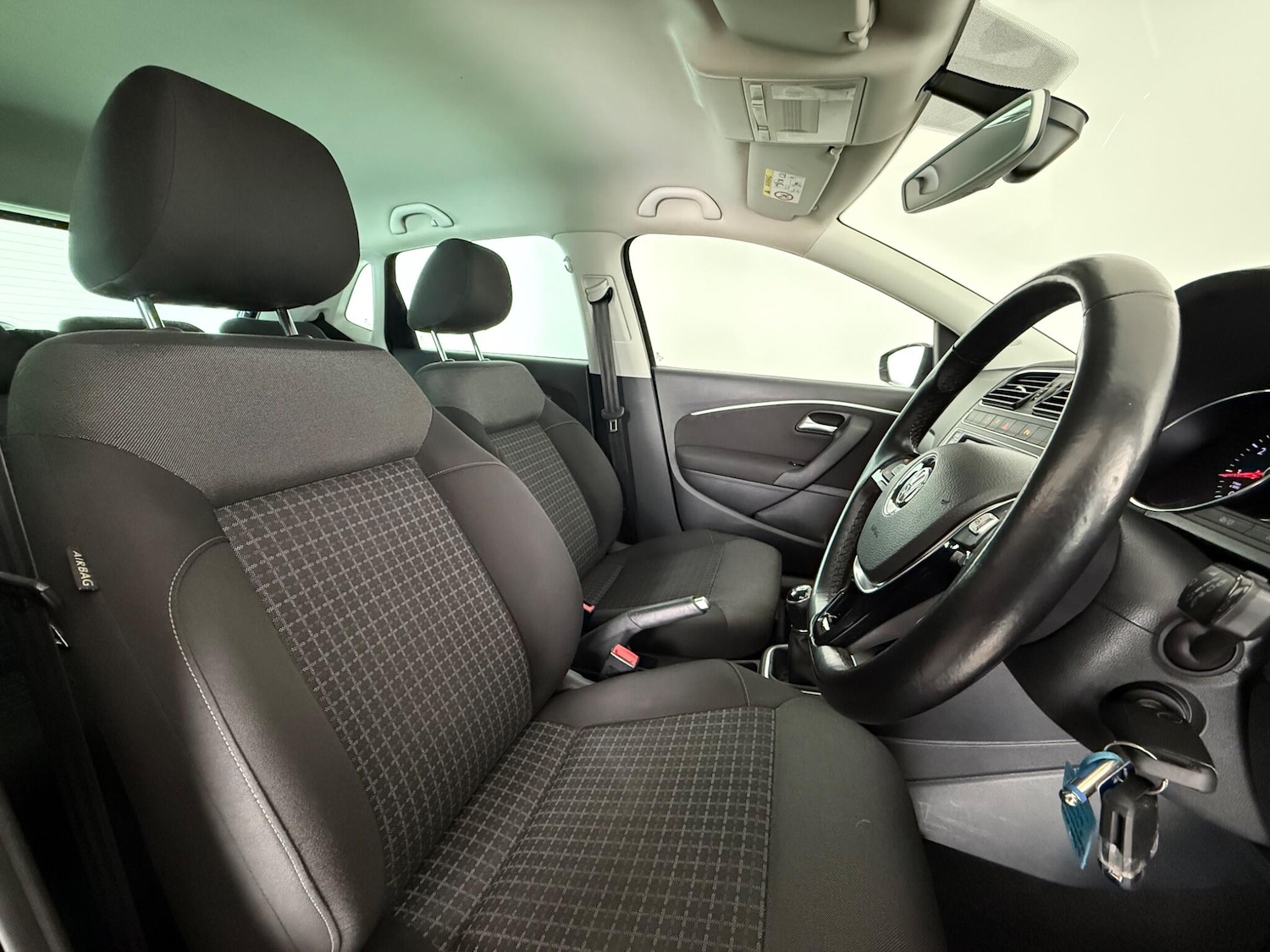 Used Volkswagen Polo 2016 for sale - 77684432: Photo 12