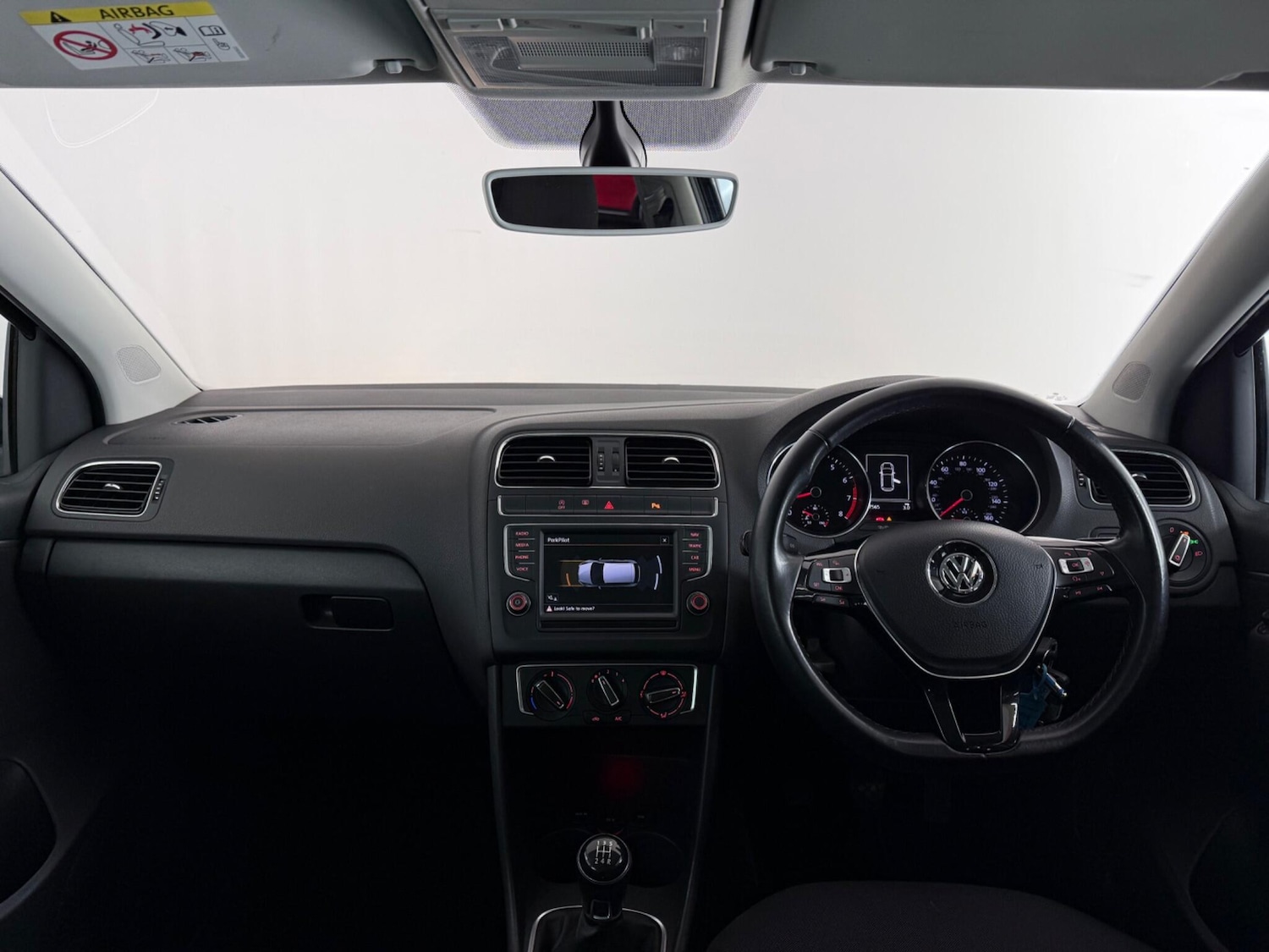 Used Volkswagen Polo 2016 for sale - 77684432: Photo 16