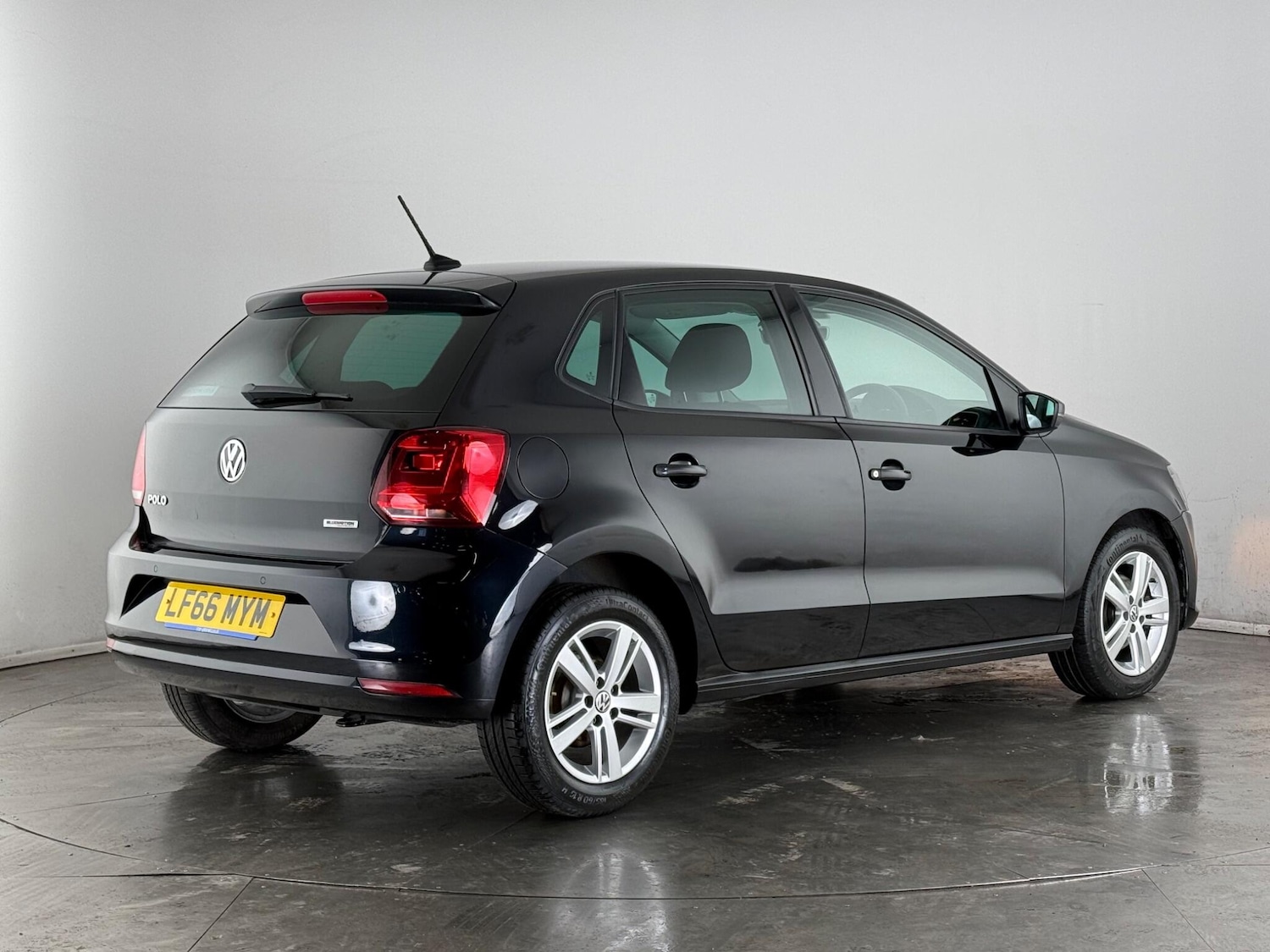 Used Volkswagen Polo 2016 for sale - 77684432: Photo 3