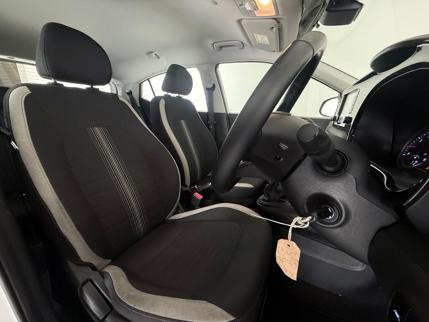 Used Hyundai i10 for sale - 76468646: Photo 16