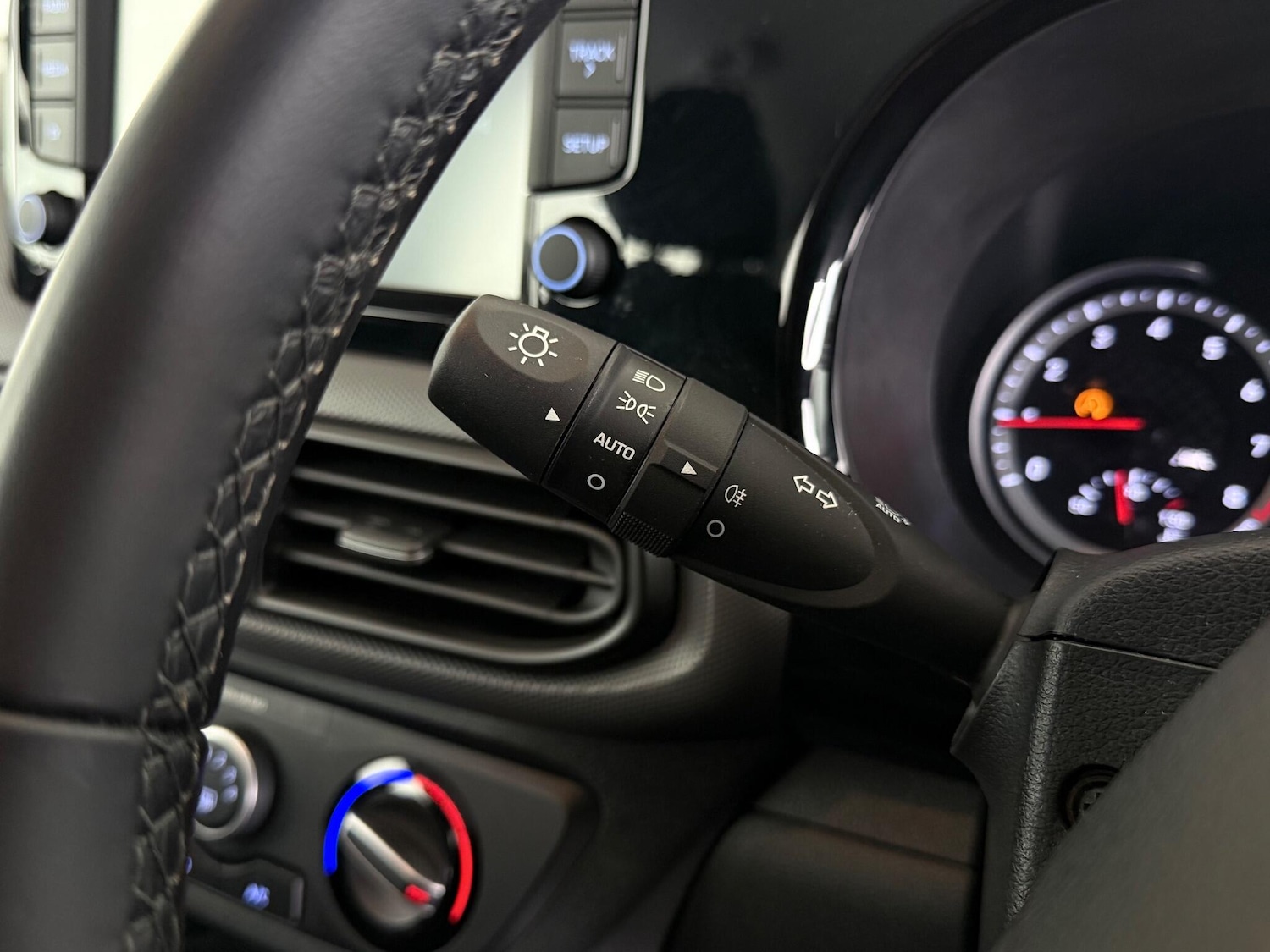 Used Hyundai i10 for sale - 76468646: Photo 27