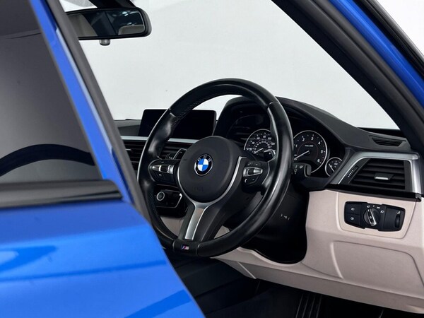 Used BMW 3 Series 2017 for sale - 74607424: Photo 31