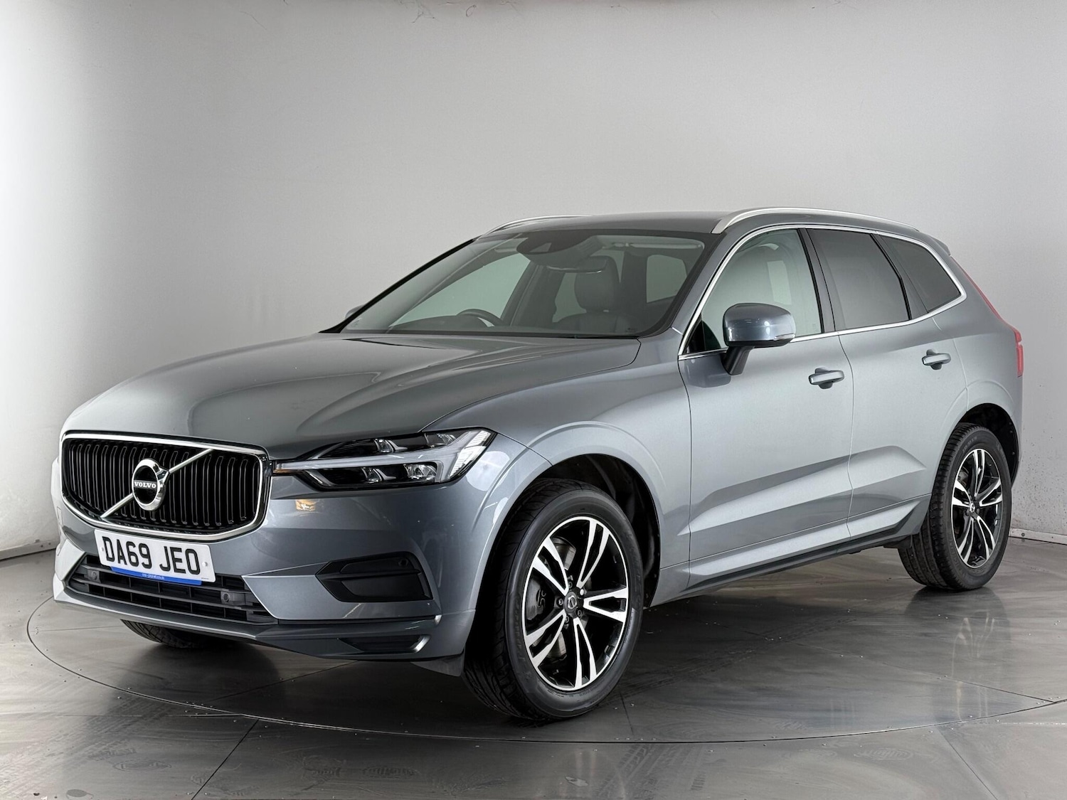 Used Volvo XC60 2019 for sale - 76727346: Photo 3