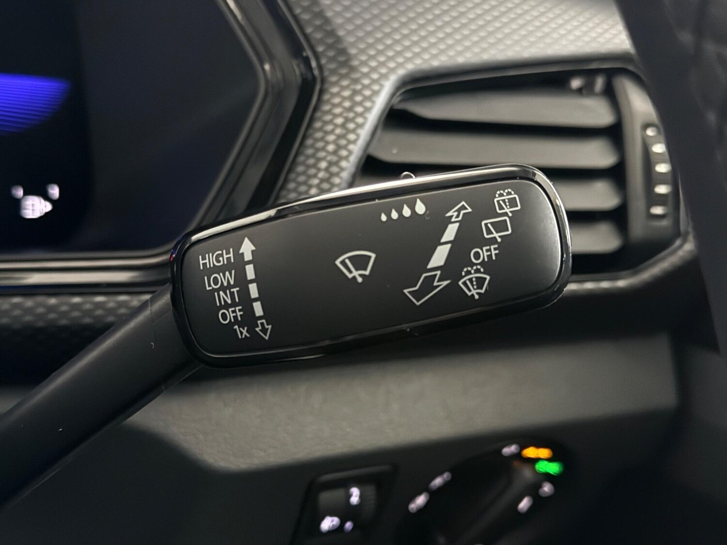 Used Volkswagen T-Cross 2022 for sale - 77268211: Photo 20