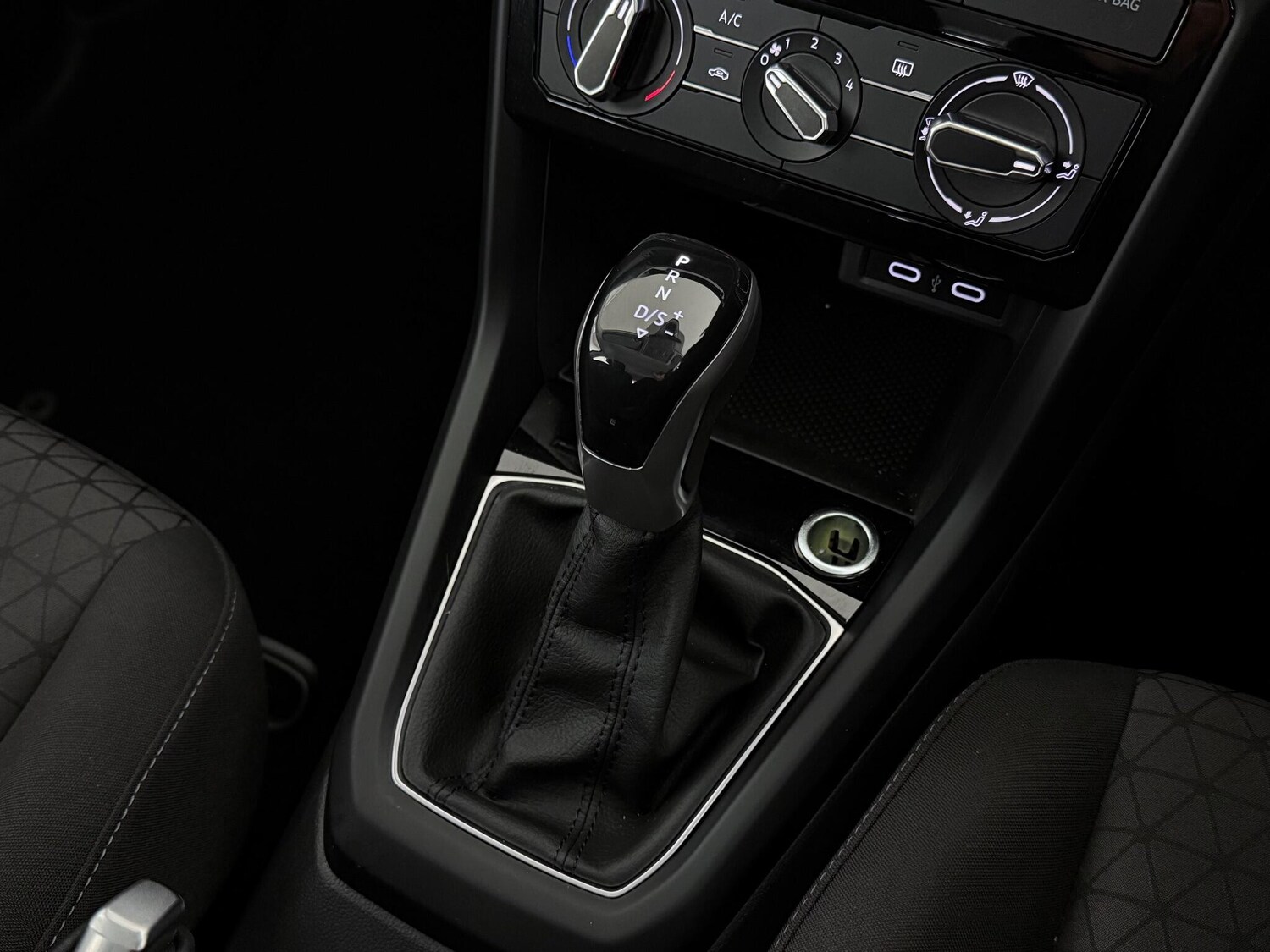 Used Volkswagen T-Cross 2022 for sale - 77268211: Photo 30