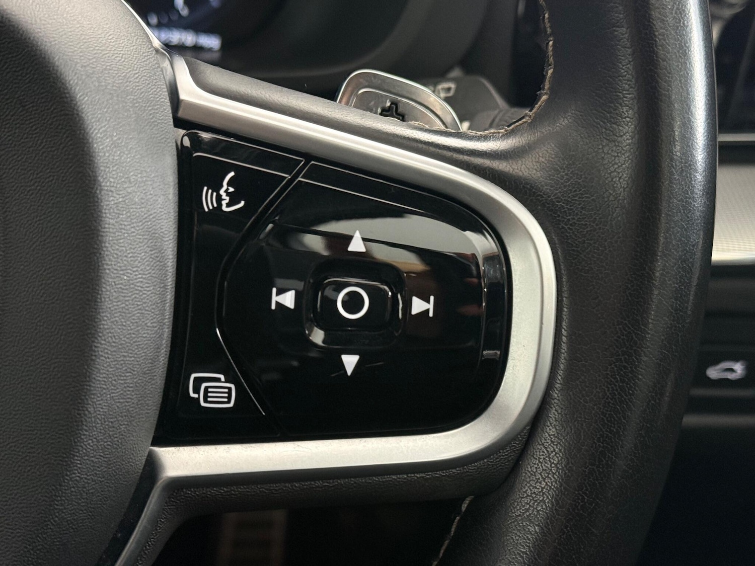 Used Volvo XC60 2019 for sale - 77260272: Photo 21