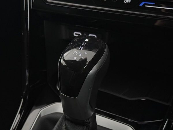 Used Volkswagen T-Roc 2024 for sale - 76014777: Photo 43