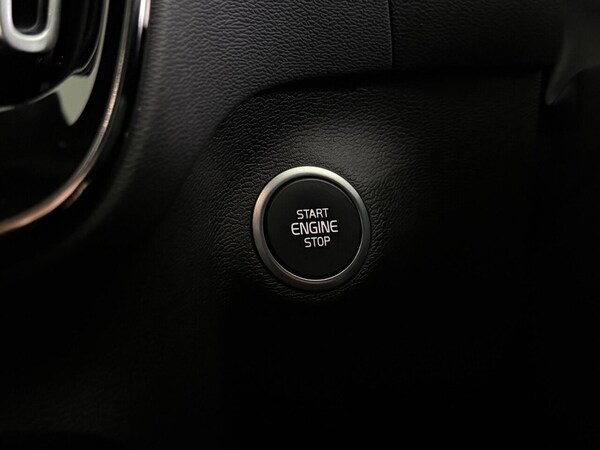 Used Volvo XC40 2022 for sale - 76223698: Photo 28