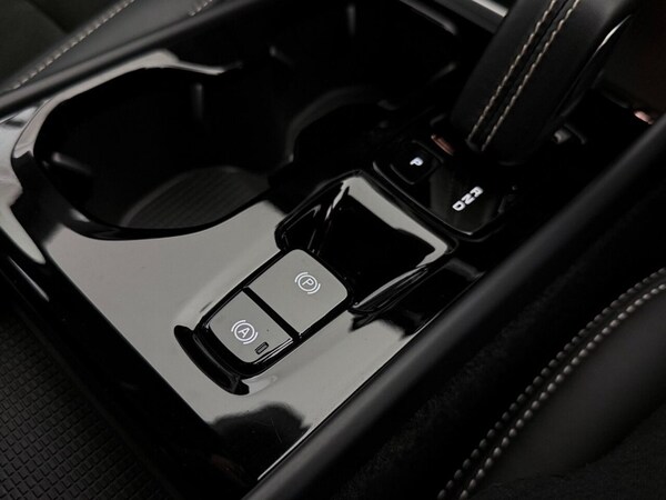 Used Volvo XC40 2022 for sale - 76223698: Photo 42