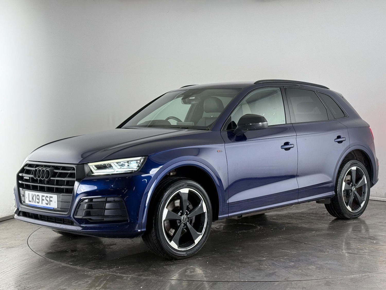 Used Audi Q5 2019 for sale - 76850236: Photo 4