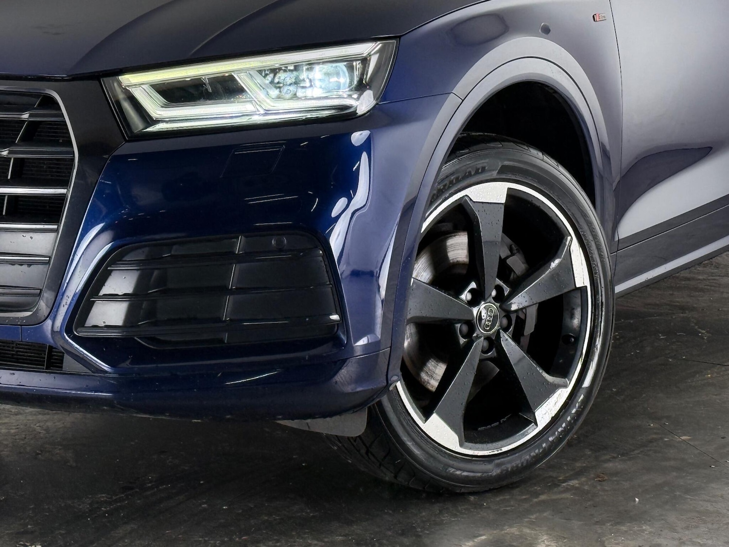 Used Audi Q5 2019 for sale - 76850236: Photo 51