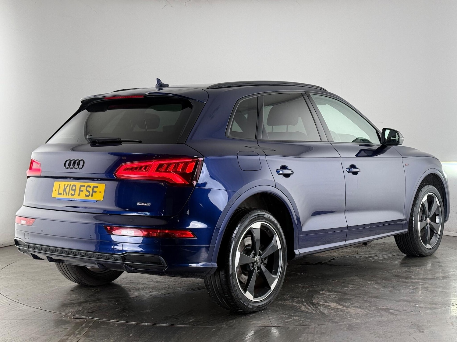 Used Audi Q5 2019 for sale - 76850236: Photo 7