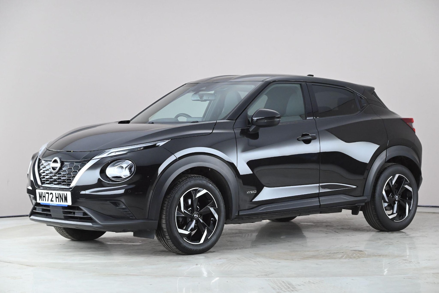 Used Nissan Juke 2023 for sale - 78163057: Photo 2