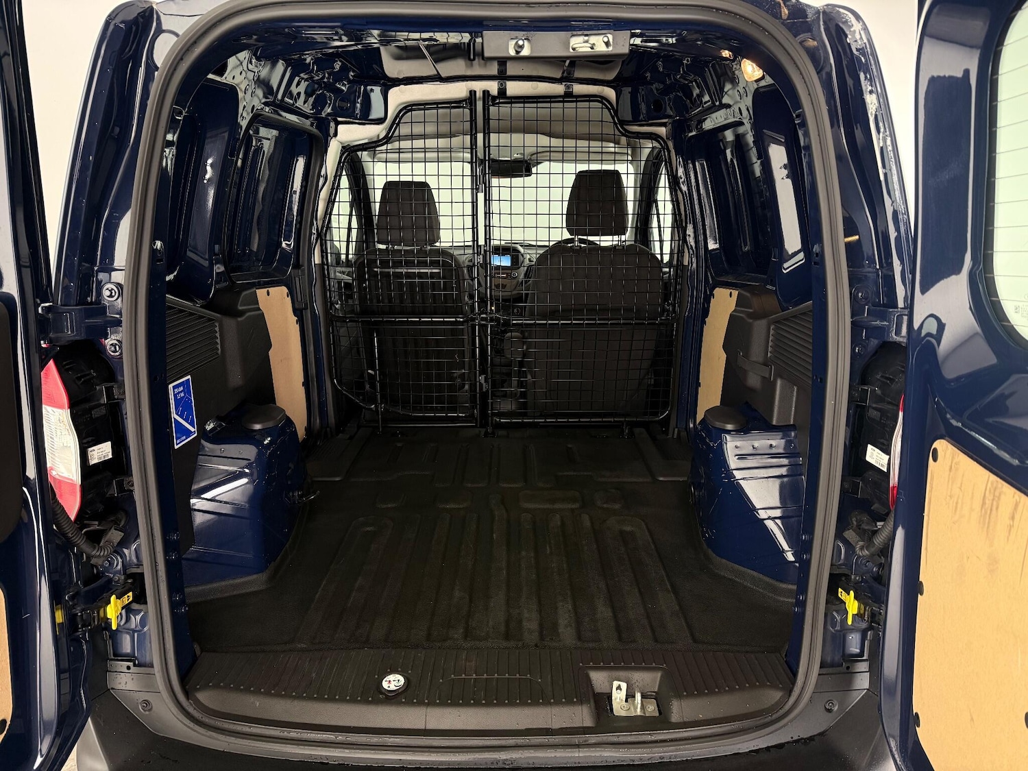 Used Ford Transit Courier 2020 for sale - 76935801: Photo 13