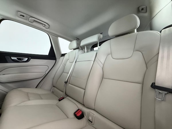 Used Volvo XC60 2018 for sale - 75758486: Photo 17