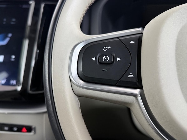 Used Volvo XC60 2018 for sale - 75758486: Photo 25