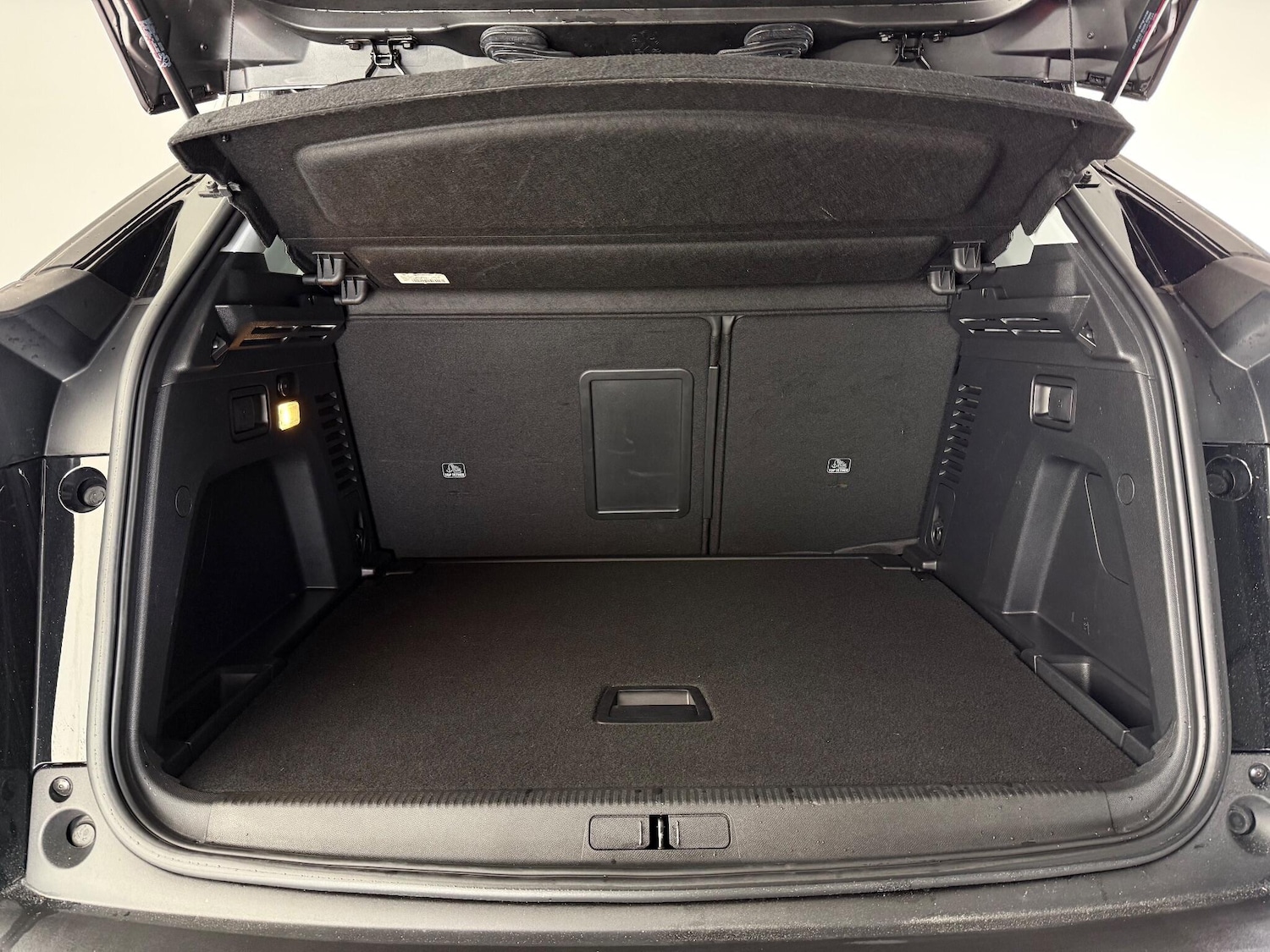 Used Peugeot 3008 2020 for sale - 77246156: Photo 8