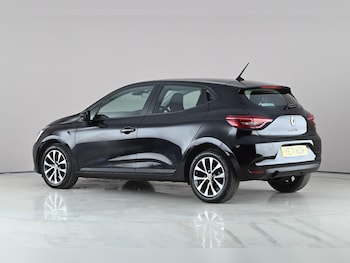 Used Renault Clio 2021 for sale - 77940843: Photo