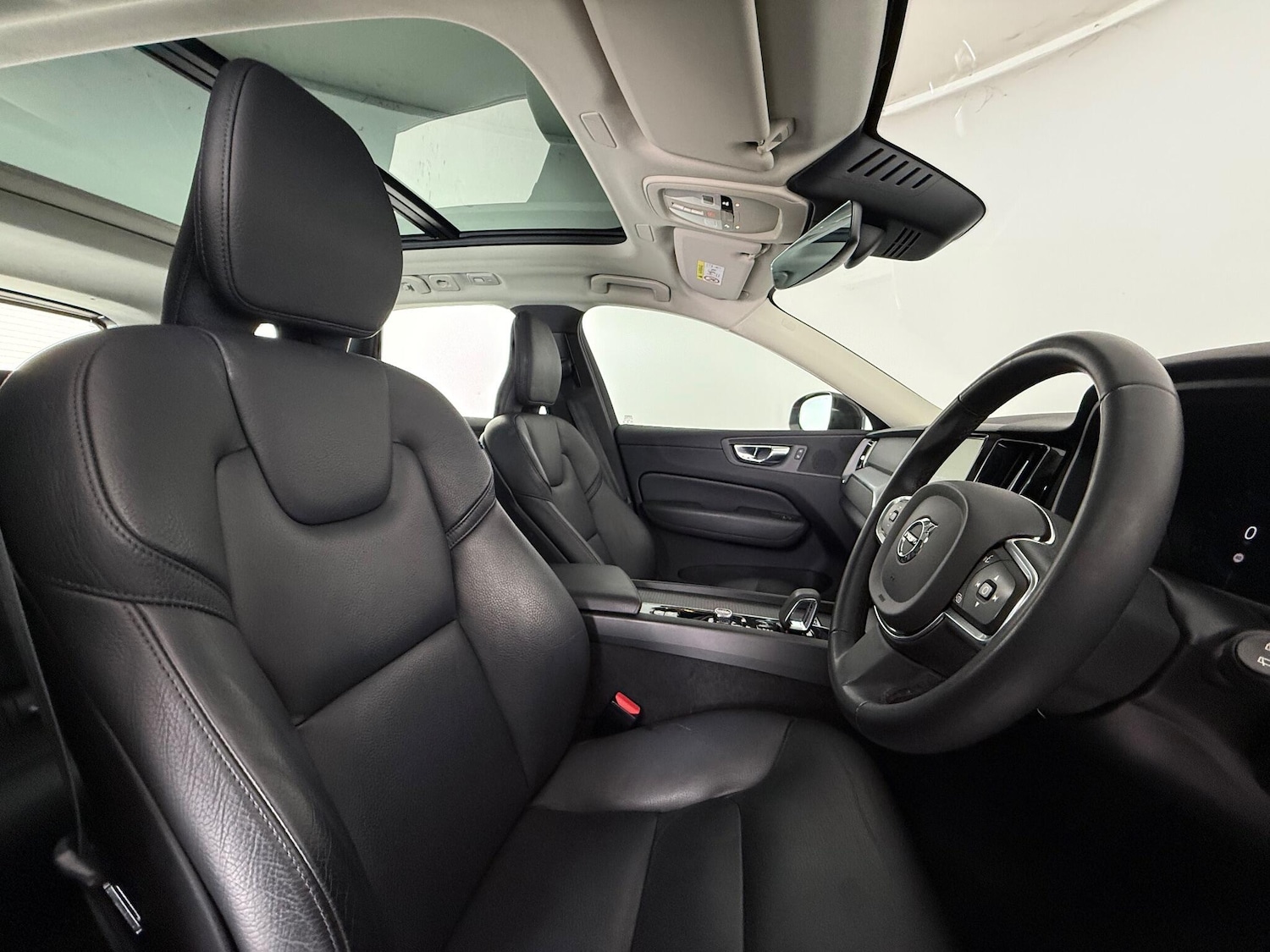 Used Volvo XC60 2021 for sale - 77222302: Photo 13