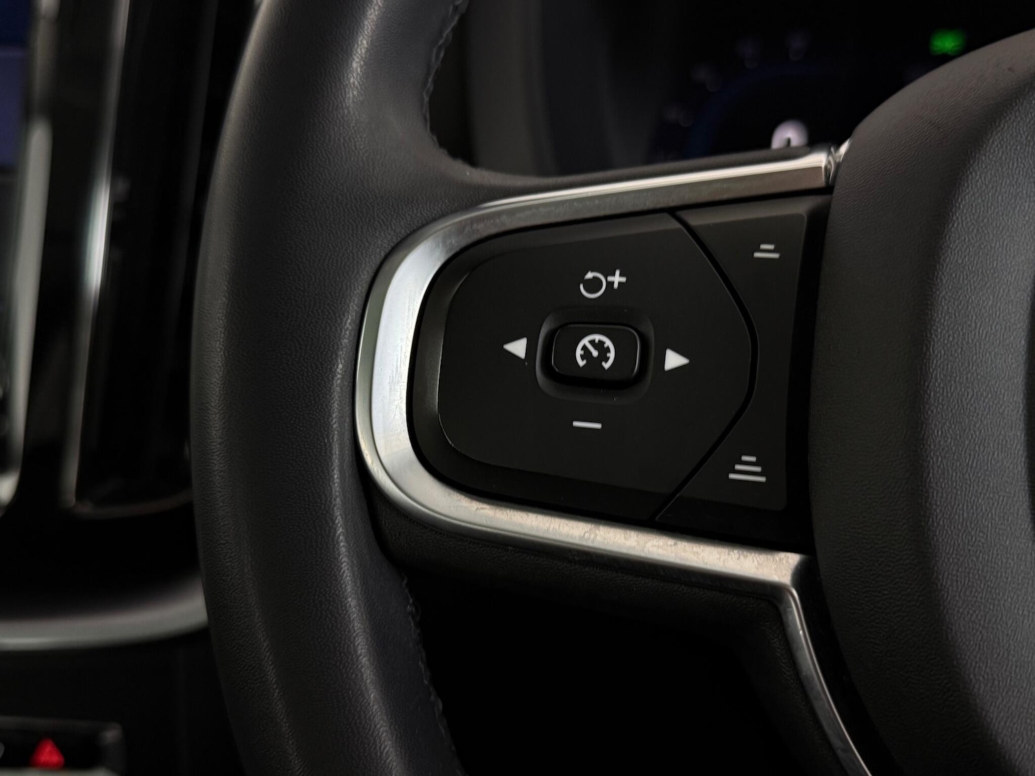 Used Volvo XC60 2021 for sale - 77222302: Photo 22