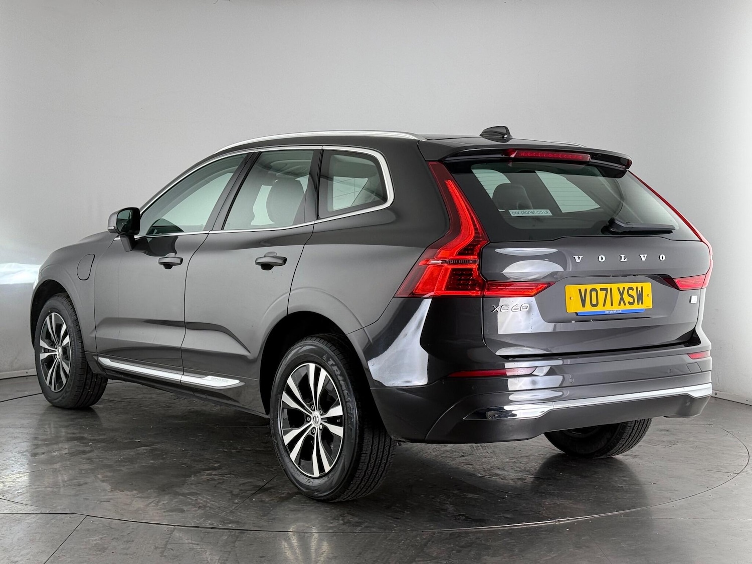 Used Volvo XC60 2021 for sale - 77222302: Photo 4