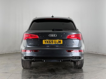 Used Audi Q5 2019 for sale - 77809300: Photo