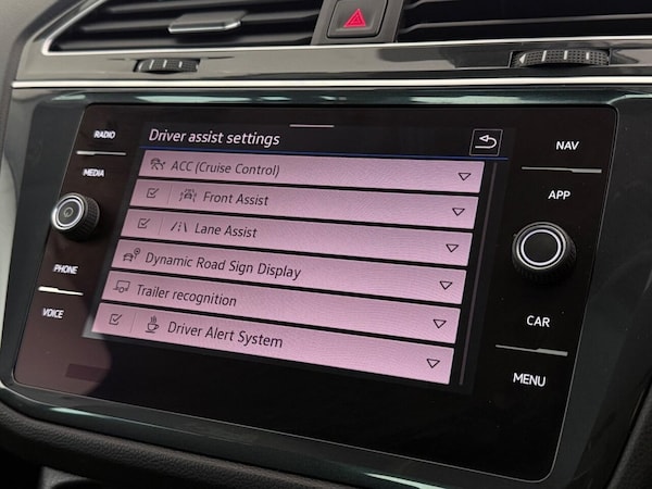 Used Volkswagen Tiguan 2020 for sale - 76105777: Photo 36